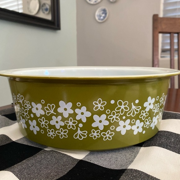 Vintage Pyrex Other - Vintage PYREX Spring Blossom 664 Big Bertha
